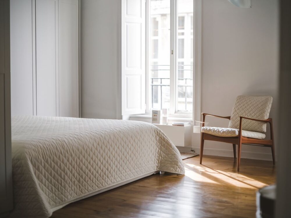 elegancka narzuta na łóżko